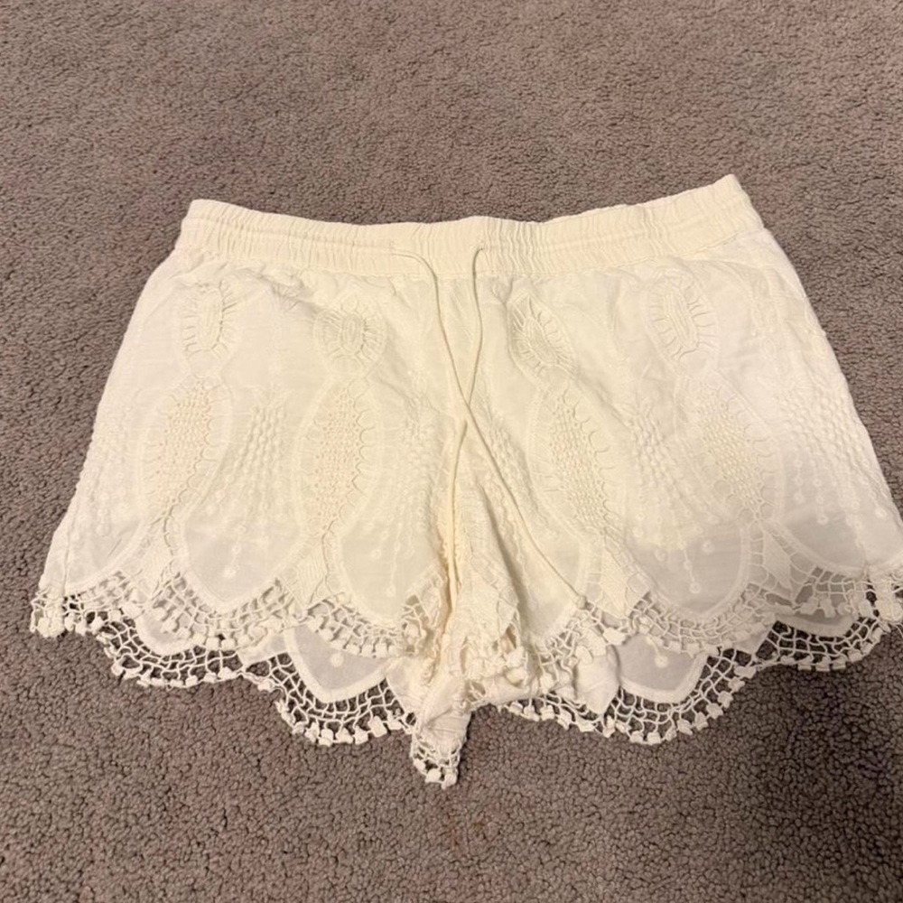 LOFT Cream Textured Shorts